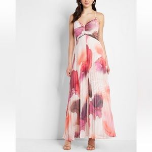 Printed sleeveless pleated maxi dress